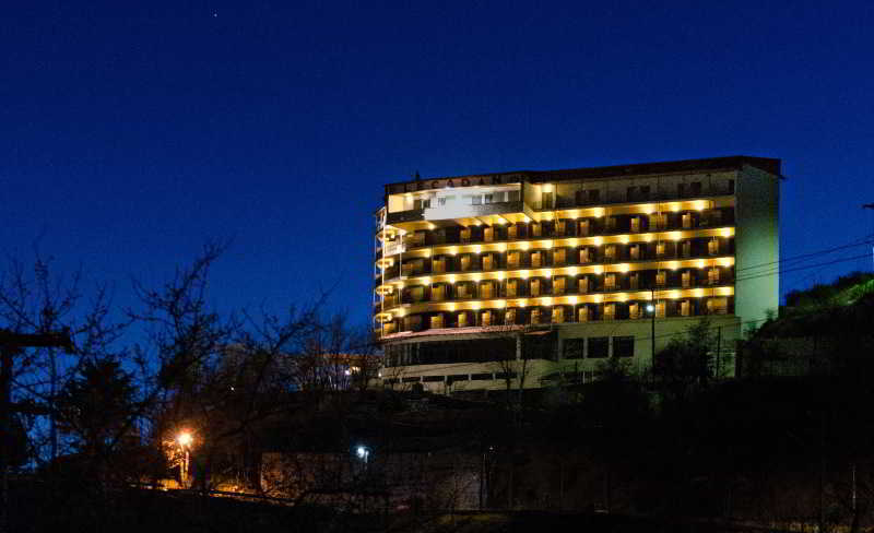 Hotel Lecadin Karpenísion Екстериор снимка