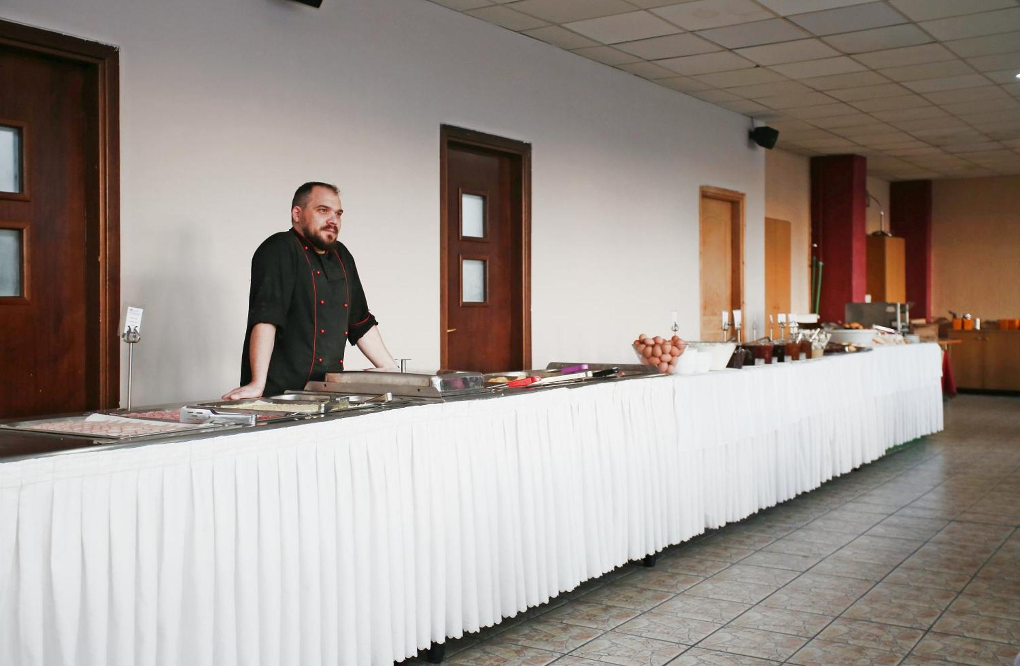 Hotel Lecadin Karpenísion Екстериор снимка