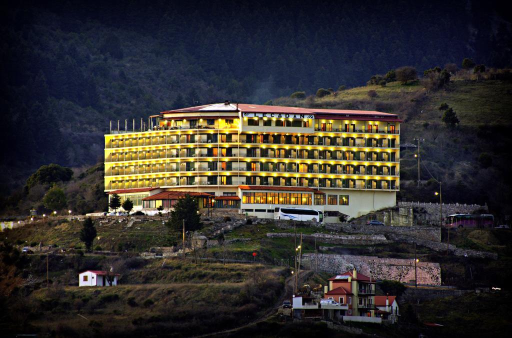Hotel Lecadin Karpenísion Екстериор снимка