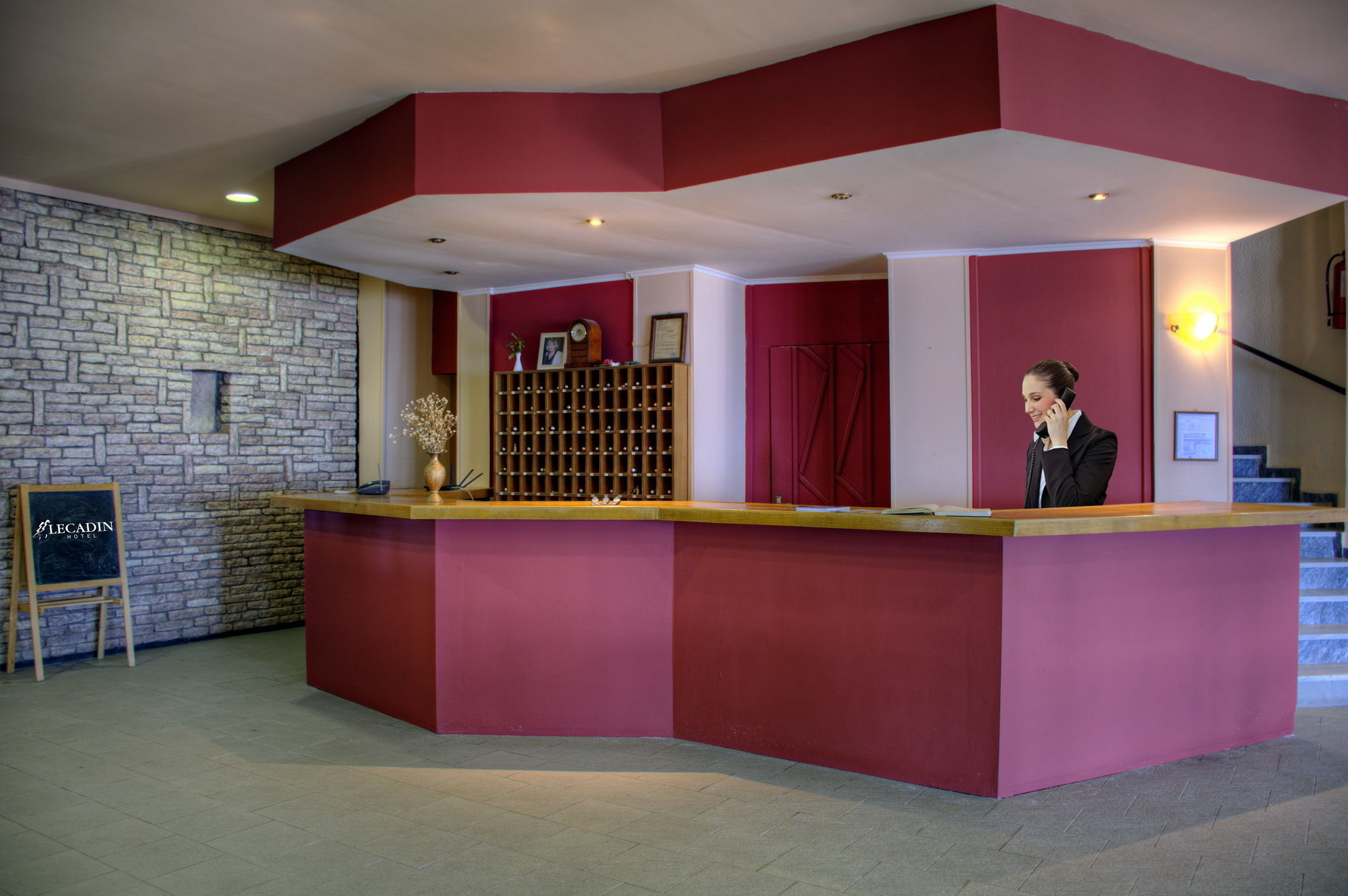 Hotel Lecadin Karpenísion Екстериор снимка
